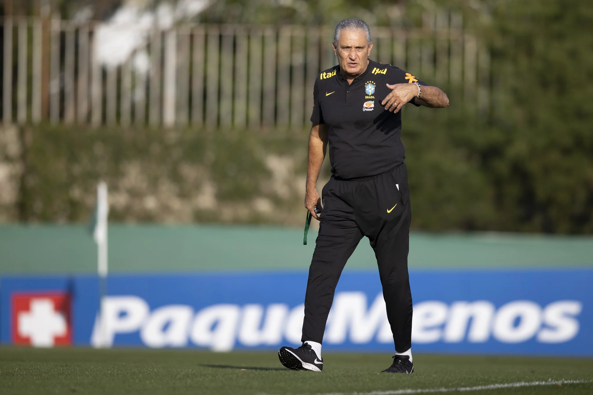 Tite indica três mudanças e encerra preparação do Brasil para jogo com Argentina