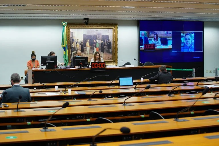 CCJ da Câmara aprova projeto que cria assinatura de testamentos digitais