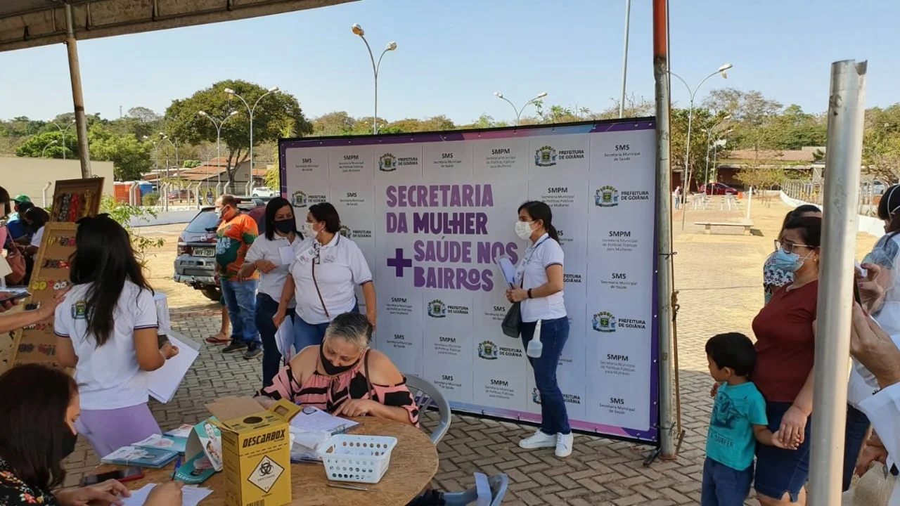 Prefeitura realiza 2ª edição da Secretaria da Mulher + Saúde nos Bairros, em Goiânia