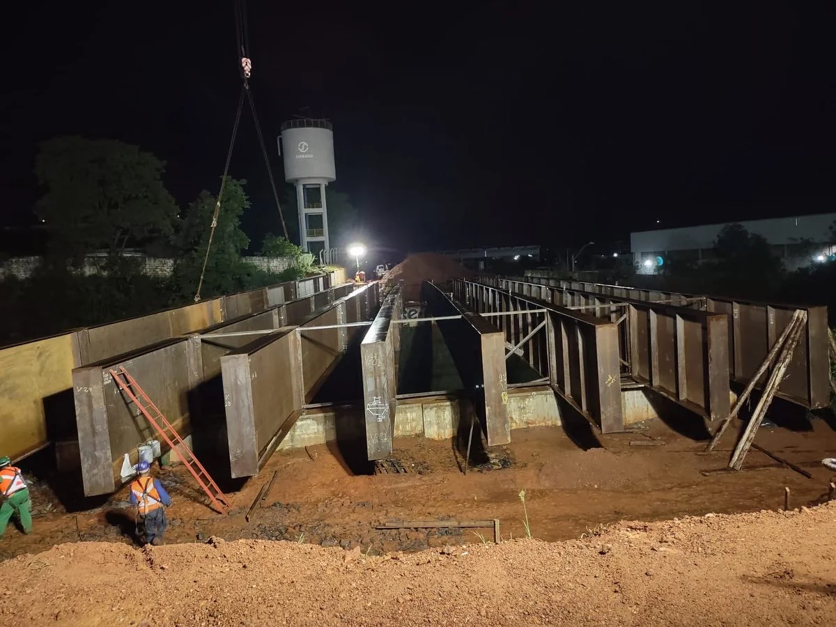 Seinfra realiza trabalhos na obra do Viaduto Lauro Belchior, que ligará 30 bairros ao Centro de Goiânia