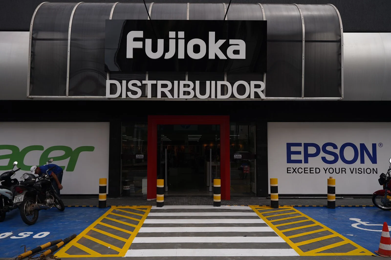 Fujioka Distribuidor anuncia atacarejo de tecnologia e promete melhores preços para empresas