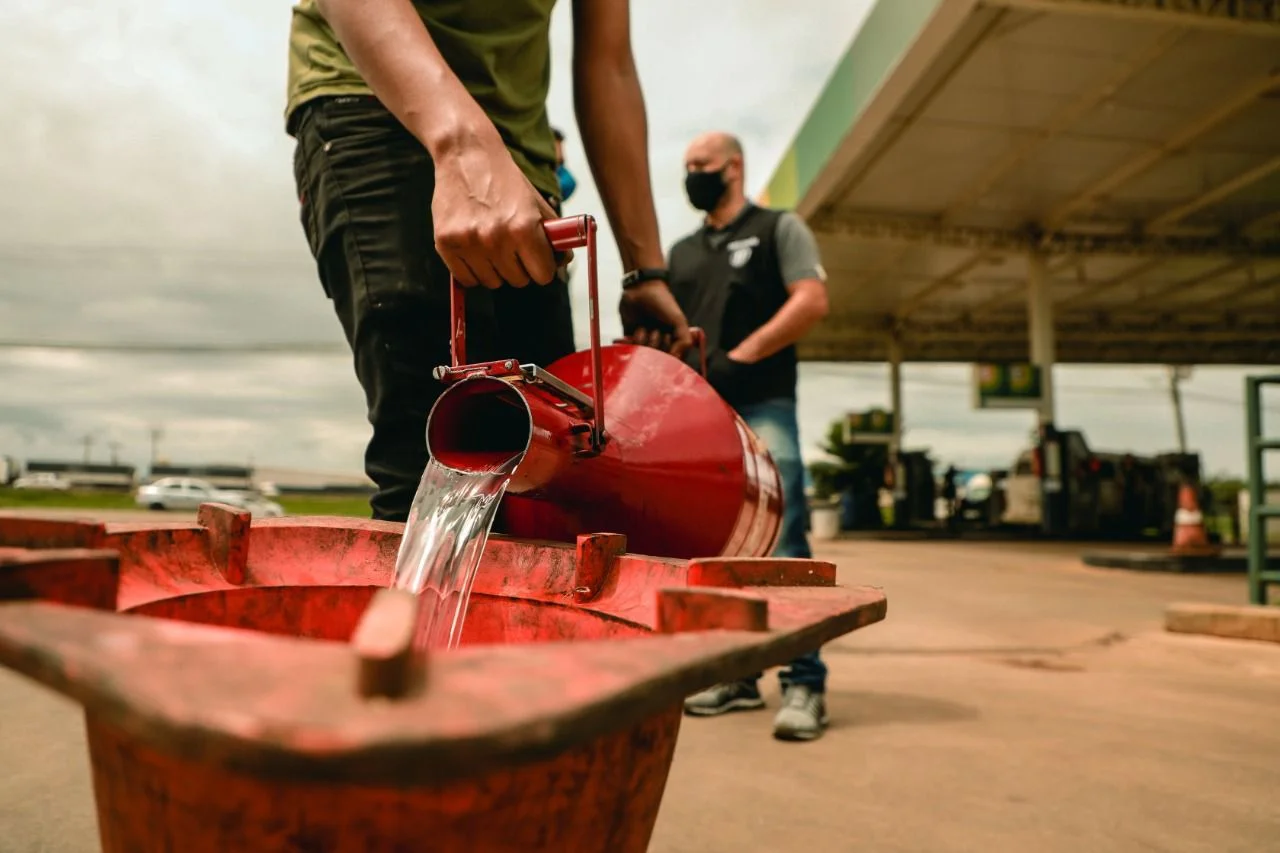 Litro da gasolina varia até 30 centavos em Anápolis, diz Procon