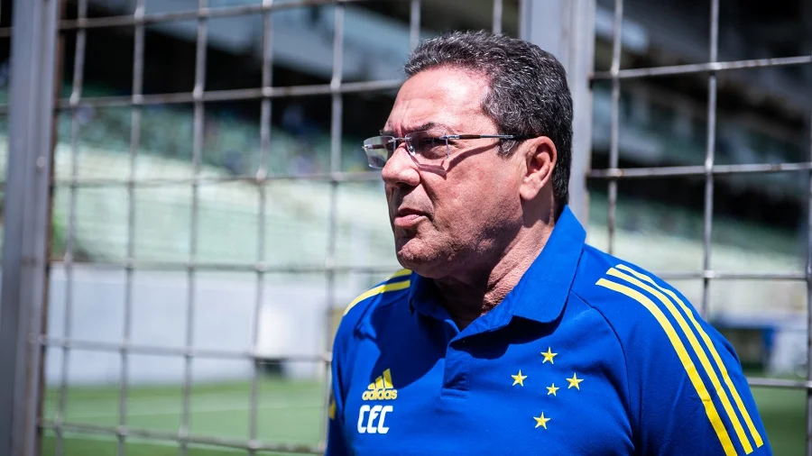 Preocupado com custos, Cruzeiro anuncia saída de Vanderlei Luxemburgo