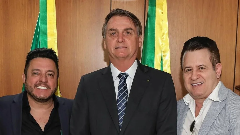 Bolsonaro virá a Goiás para jogo de futebol com sertanejos