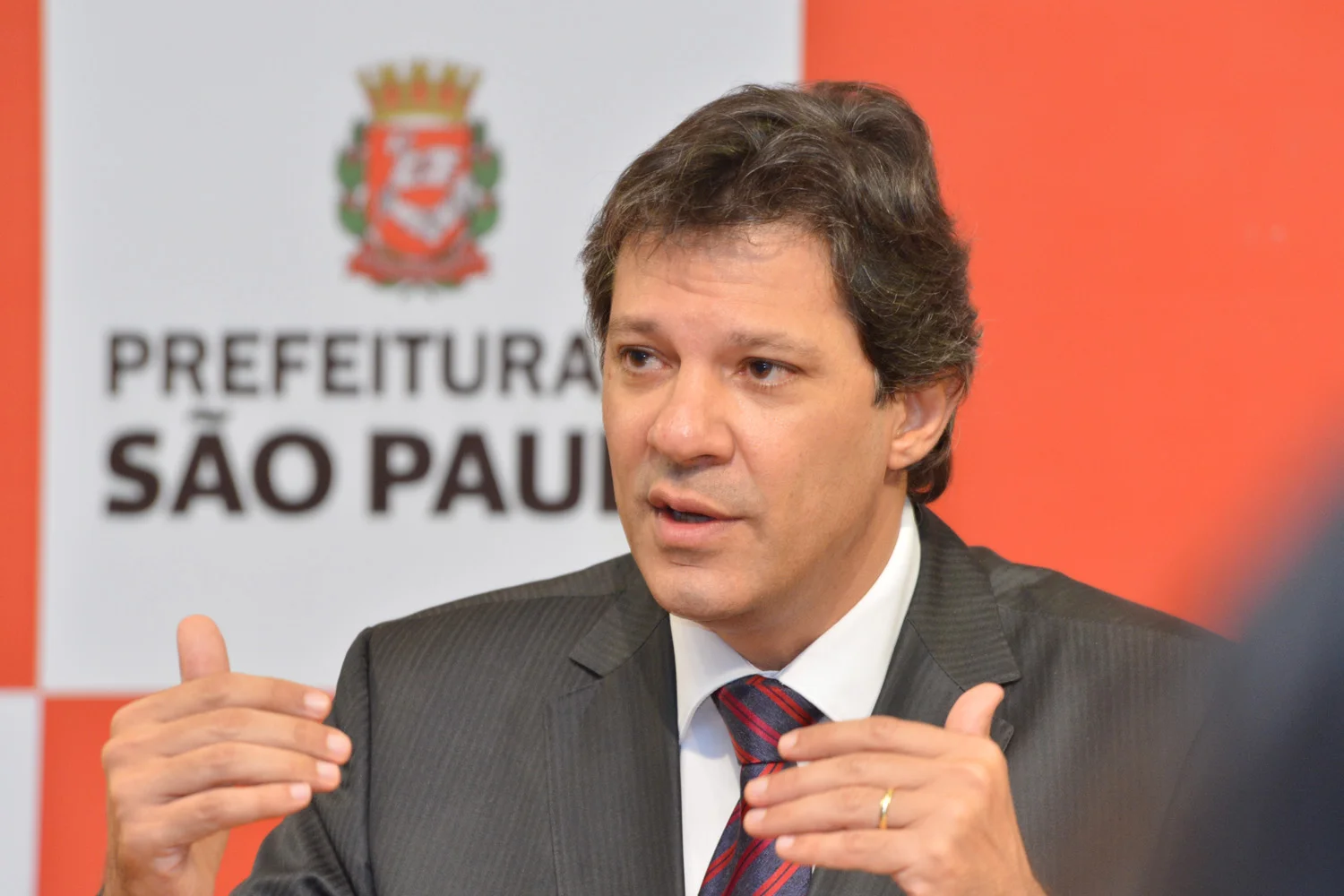 ‘SP é um bunker da elite econômica, mas há espaço para mudança’, diz Haddad