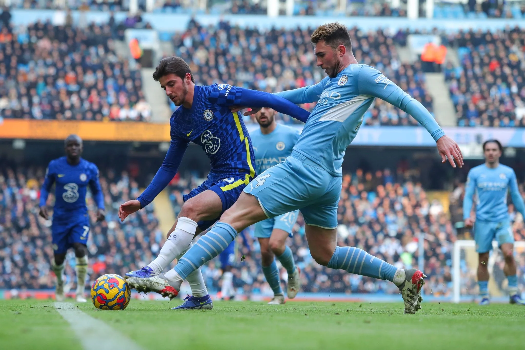 Manchester City vence Chelsea e dispara na liderança do Campeonato Inglês