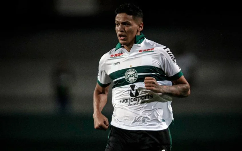 Goiás acerta contratação de outro destaque na Série B do Campeonato Brasileiro