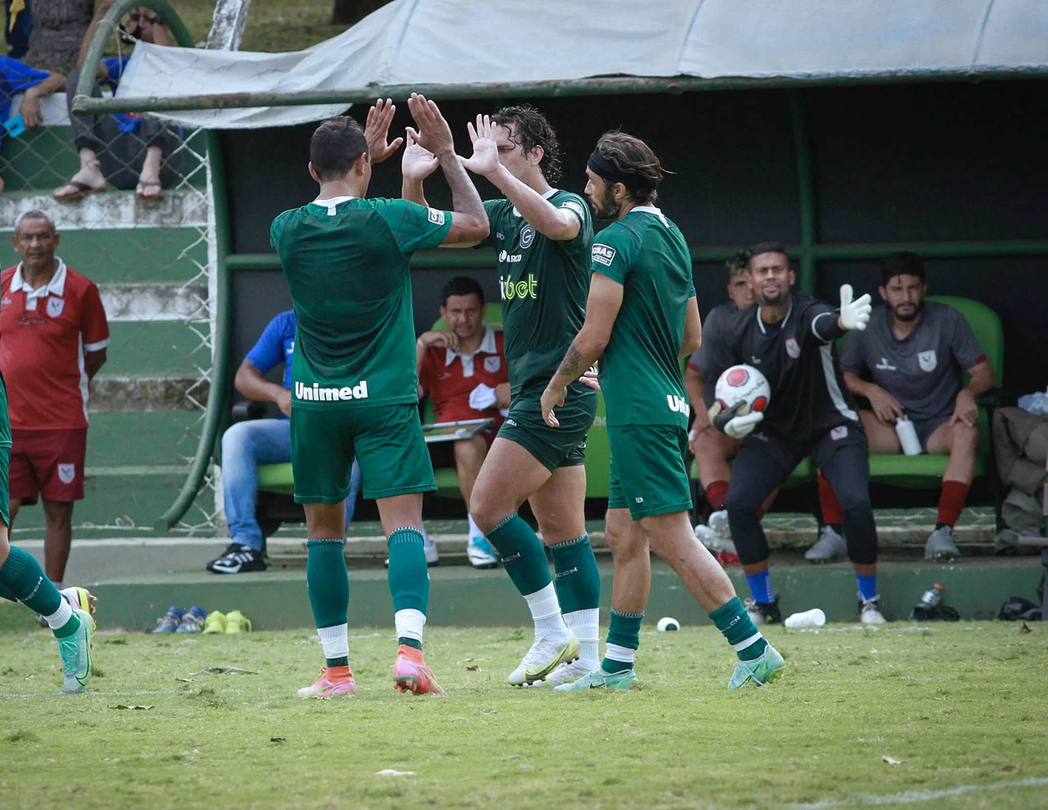 Com cinco novidades no time titular, Goiás vence jogo-treino de preparação para disputa do Campeonato Goiano