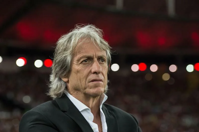 Jorge Jesus se ‘oferece’ ao Flamengo e dá prazo: ‘Posso esperar até o dia 20’