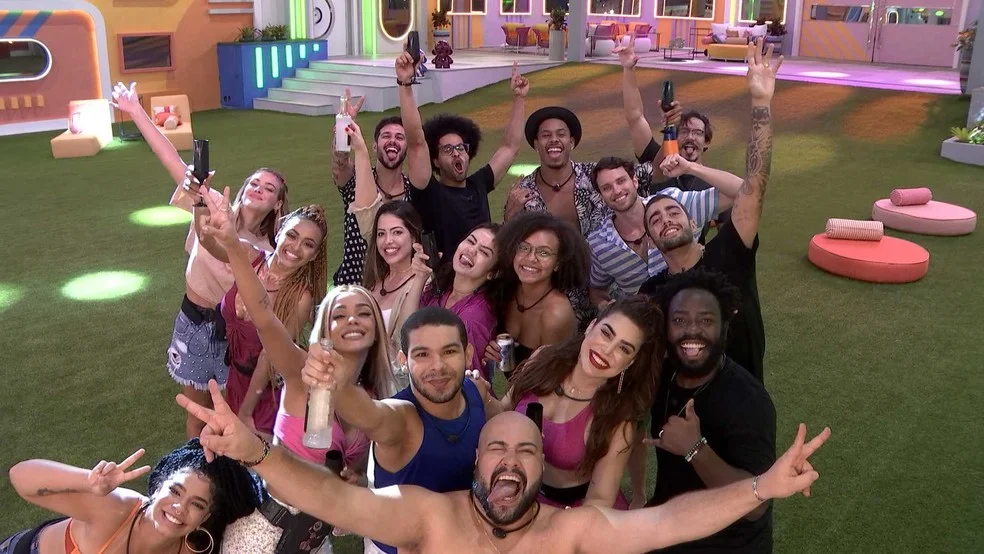 Jogo da discórdia surpreende na estreia do ‘BBB 22’; três não entram por covid-19