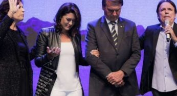 Em aceno a base evangélica, Bolsonaro participa de culto com Michelle e Onyx