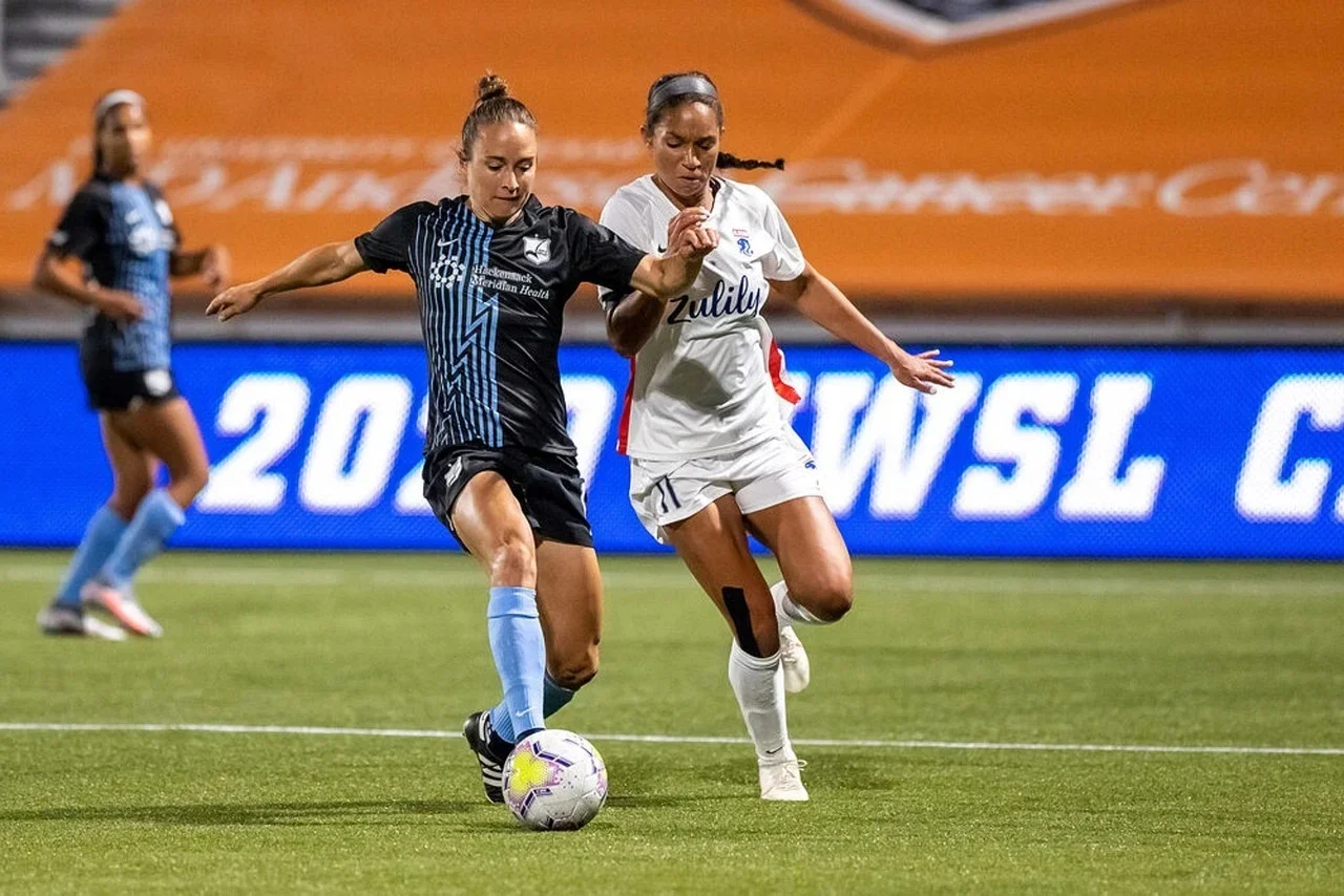 O crescimento e progresso do futebol feminino no Brasil