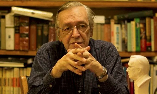 Olavo de Carvalho morre aos 74 anos