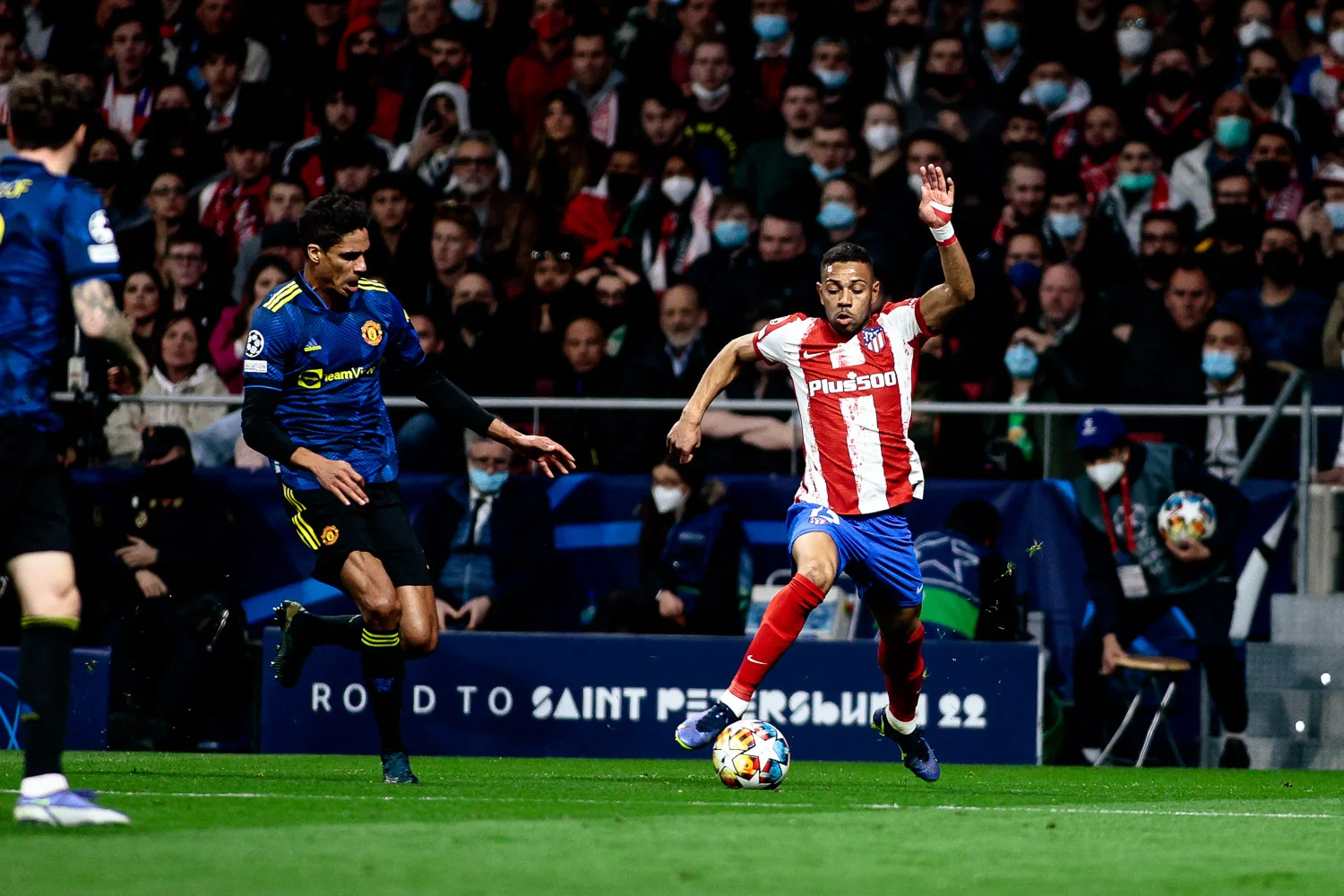 Cristiano Ronaldo passa em branco contra Atlético de Madrid, mas United empata