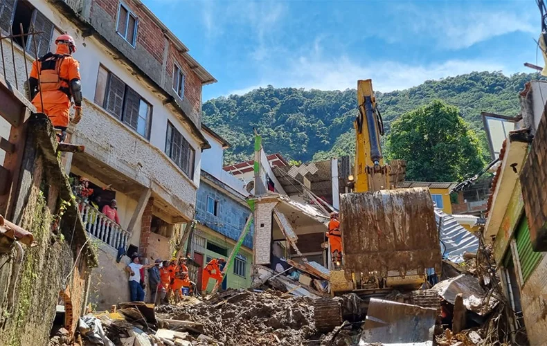 EUA anunciam doação de R$ 520 mil para famílias atingidas em Petrópolis