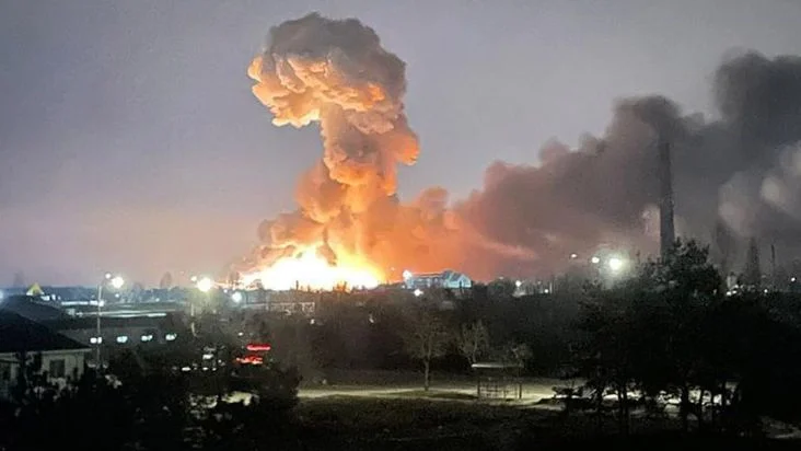 Ucrânia: Kiev é bombardeada antes de nova rodada de negociações sobre cessar-fogo