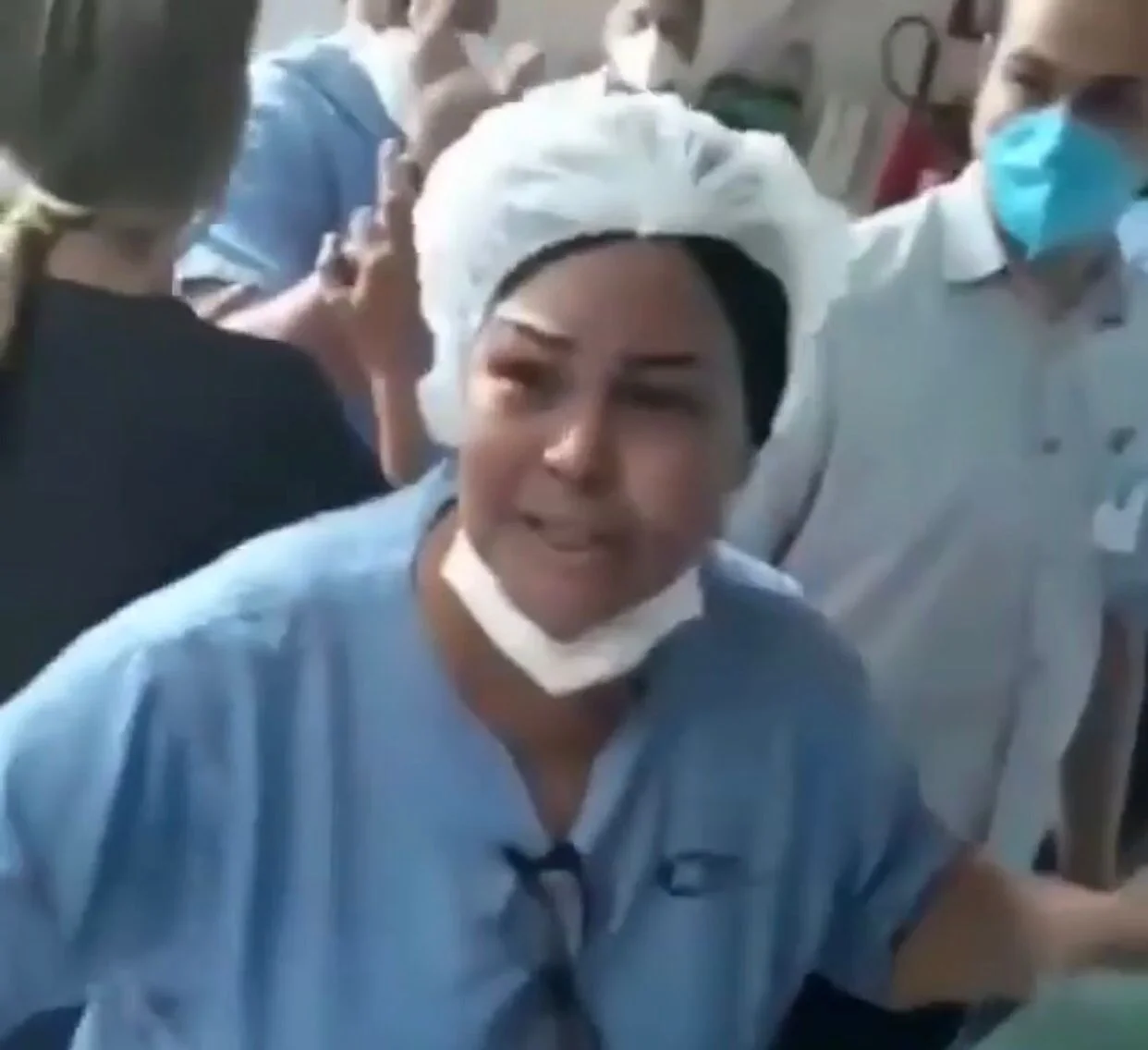 Médicos denunciam diretores de um hospital de Goiânia por agressão; vídeo