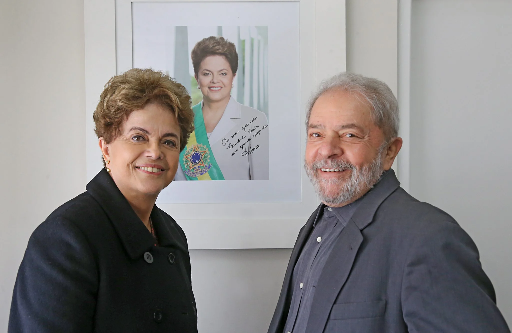 Dilma diz que sua relação com Lula é ‘inabalável’ e descarta disputar eleições