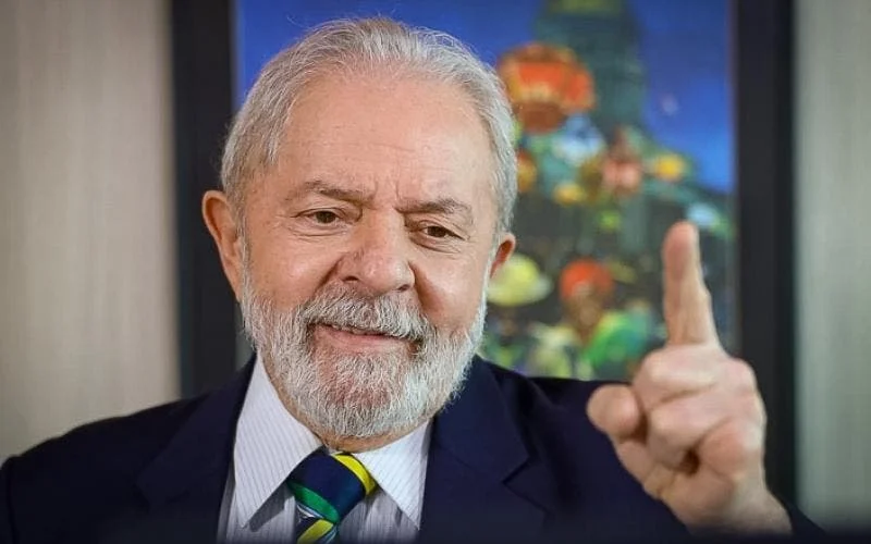 Na pré-campanha, petistas alvo de investigação aconselham Lula