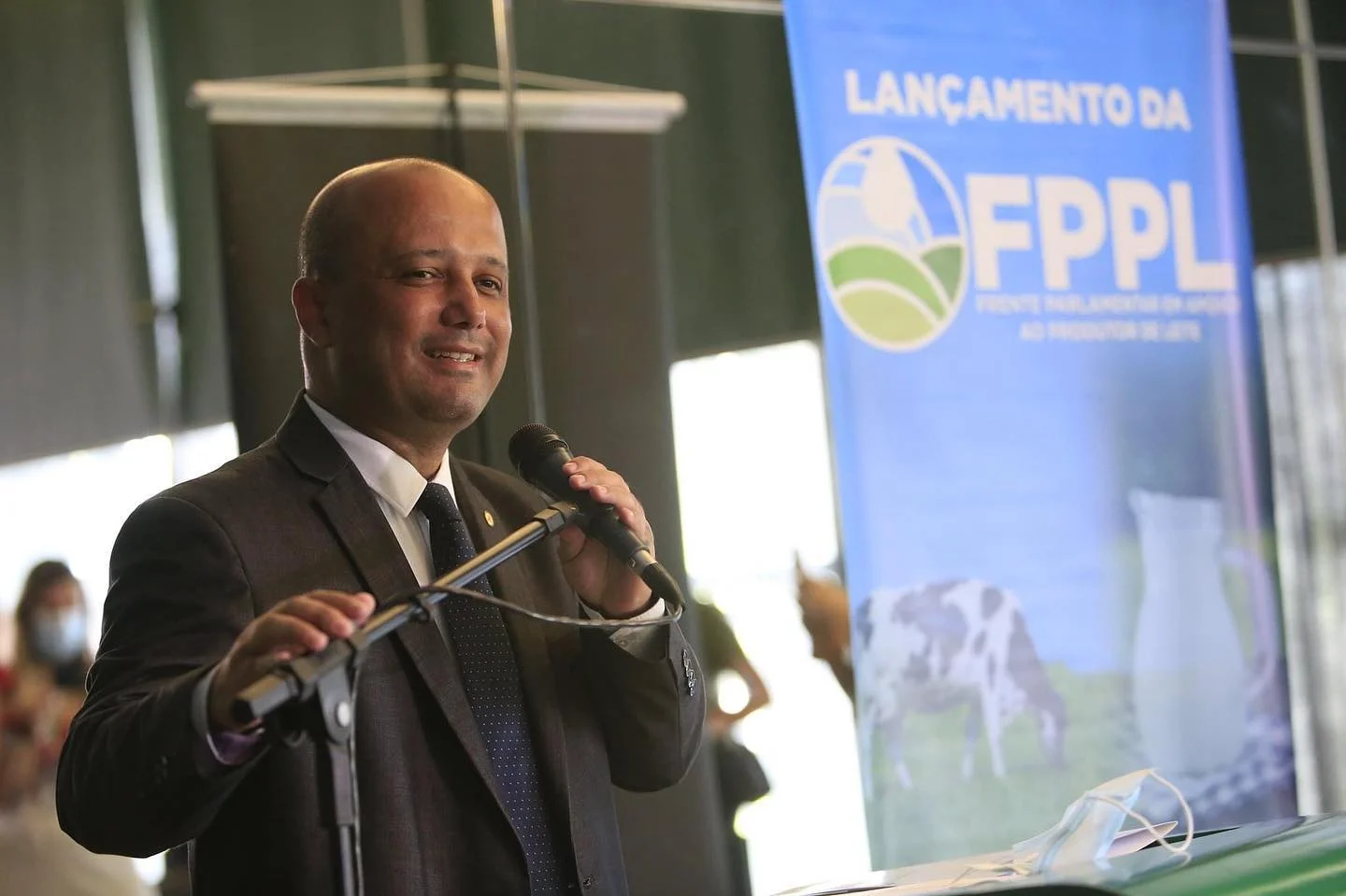 Prazo para parlamentares com mandato mudarem do partido começa nesta quinta-feira (3)