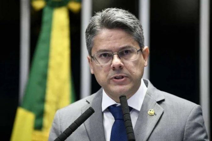 Em meio a brigas, Cidadania aprova federação sem definir com qual partido