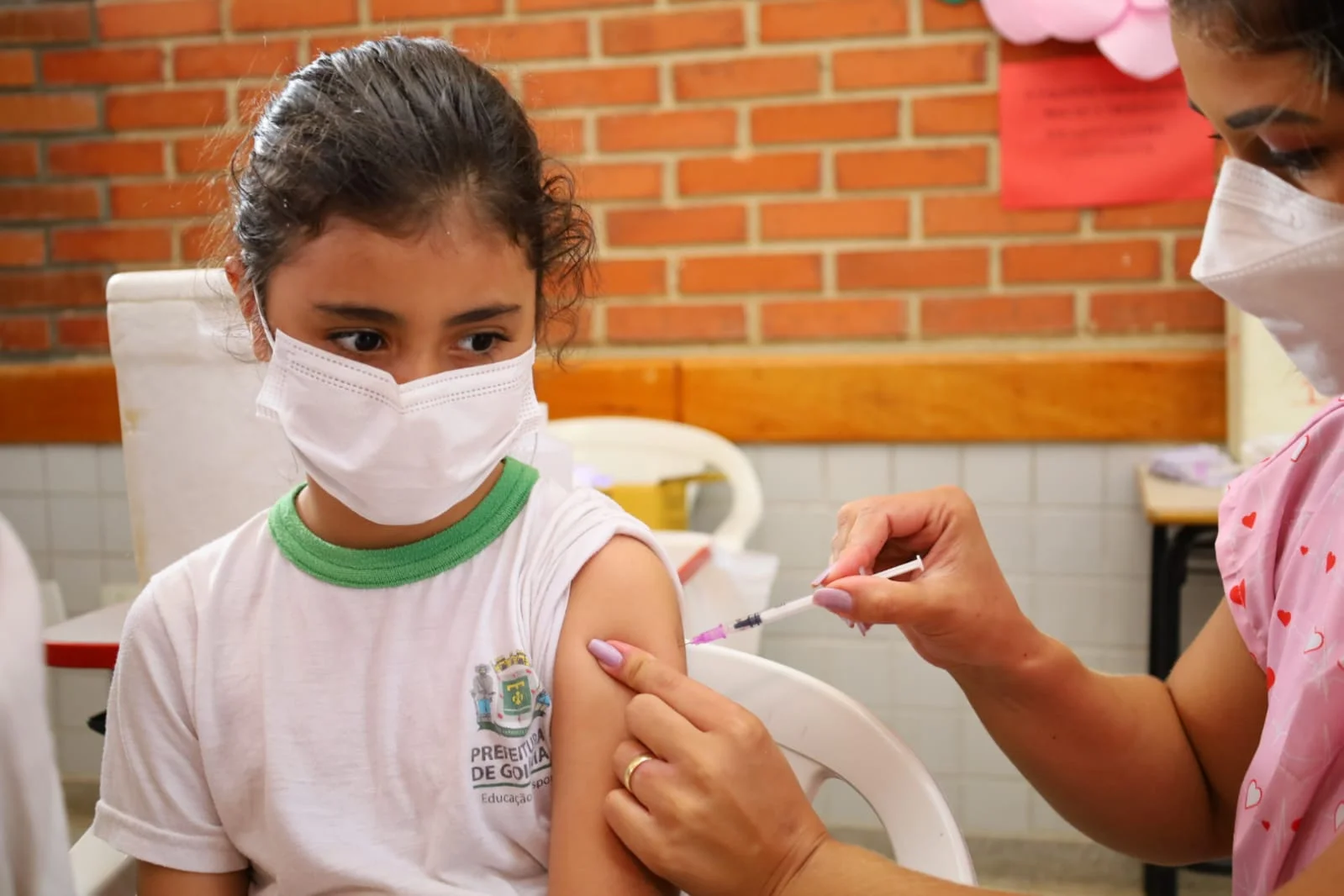 Goiânia já tem 10 mil crianças autorizadas a se vacinar em escolas