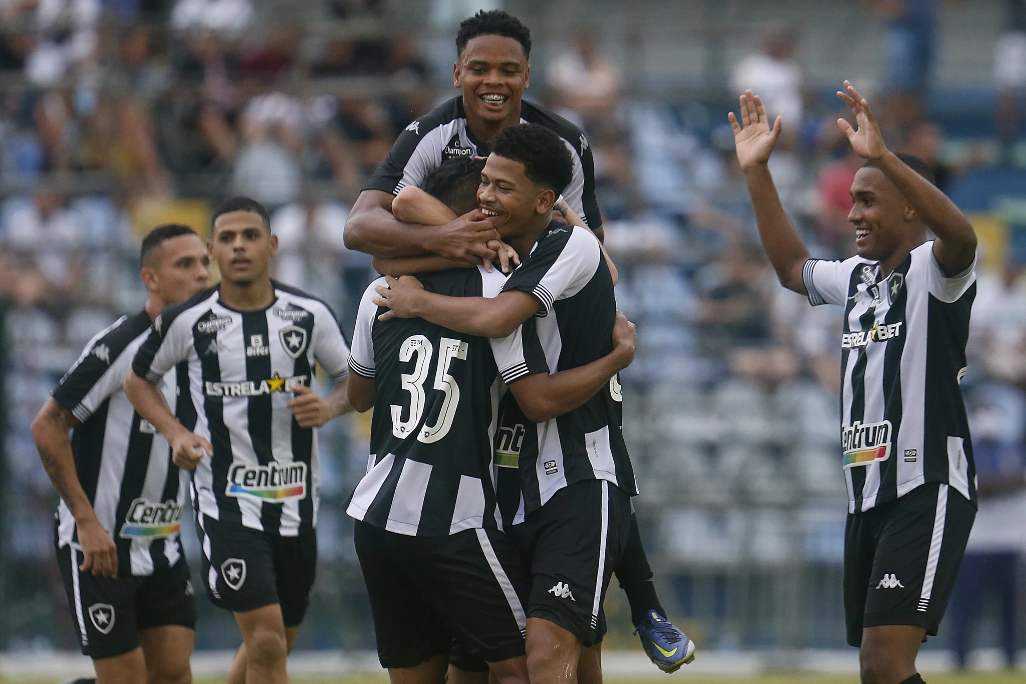 Botafogo empata com Audax e enfrenta o Fluminense na semifinal do Estadual