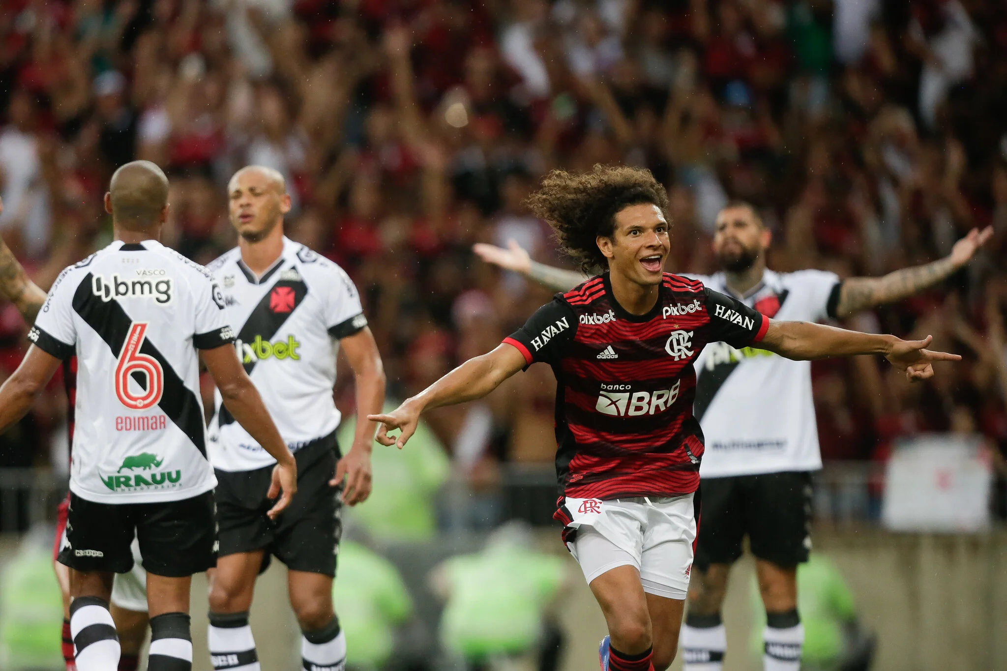 Flamengo derrota Vasco novamente e buscará o inédito tetracampeonato Carioca