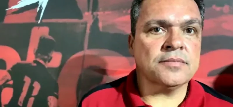 Decepcionado com atuação do Atlético diante do Bragantino, Adson diz que “quatro foi pouco”