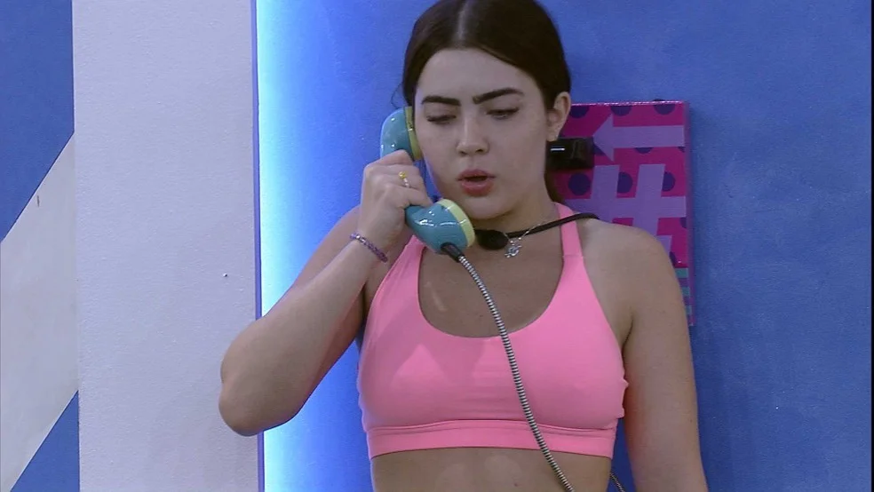 ‘BBB 22’: Big Fone, paredão entre rivais e DR de Eli e Lina marcam a madrugada