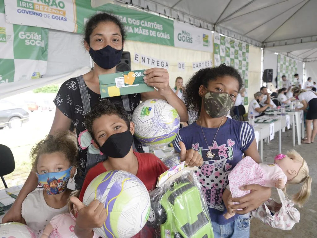 Investimentos em programas voltados à mulher somam R$ 420 milhões em Goiás