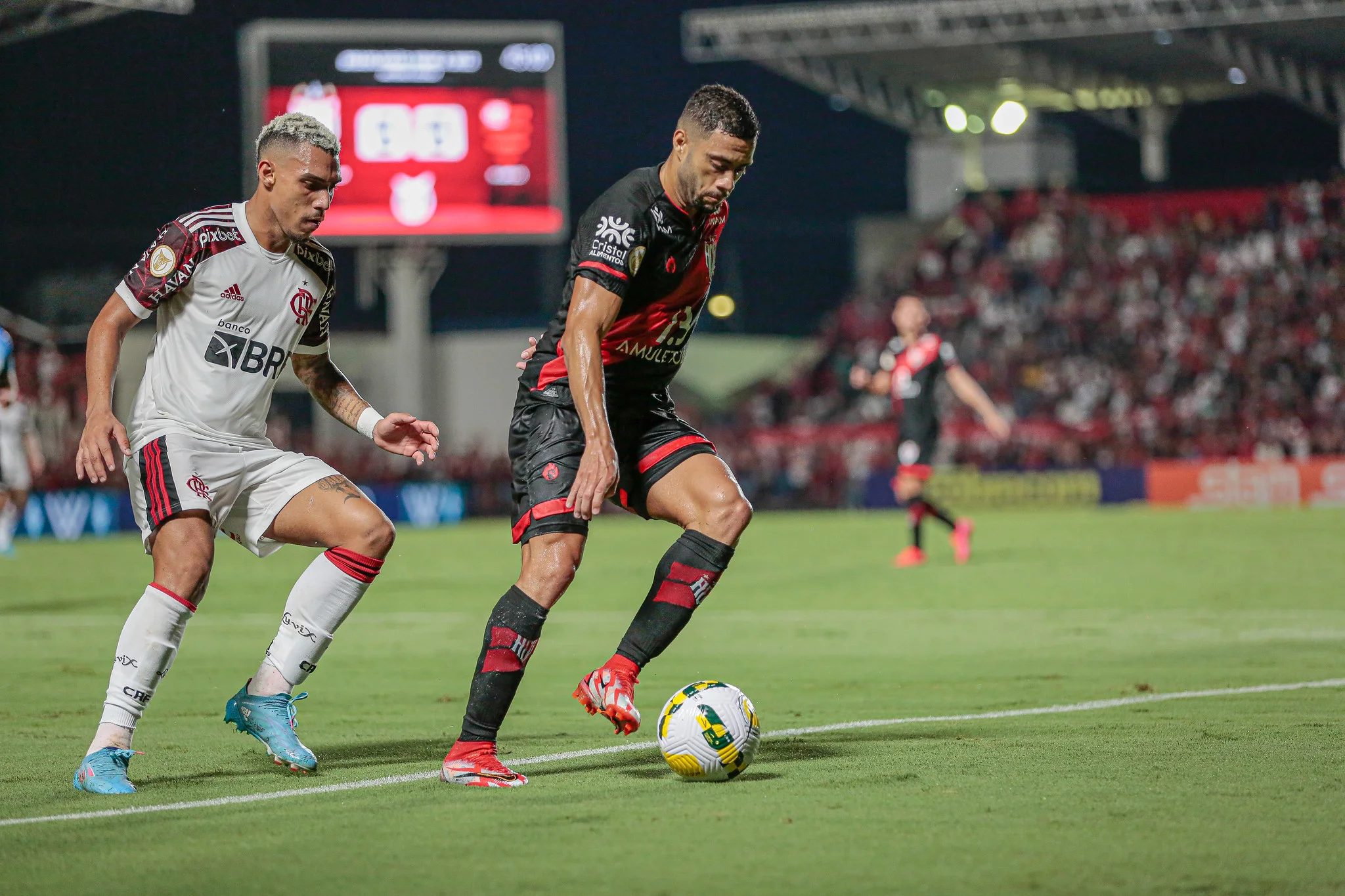 Atlético-GO estreia no Brasileiro com empate diante do Flamengo no Accioly