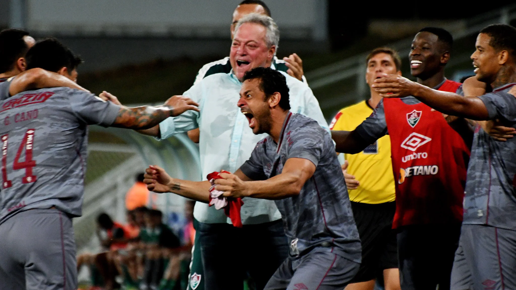 Com gol contra nos acréscimos, Flu supera Cuiabá e vence a 1ª no Brasileirão