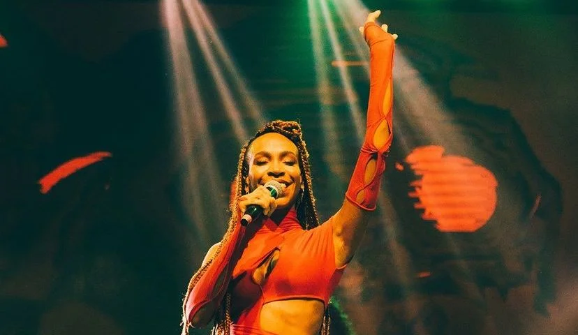 Em Goiânia, Karol Conká afirma ser contra a censura de artistas e a favor de movimento “Fora Bolsonaro”