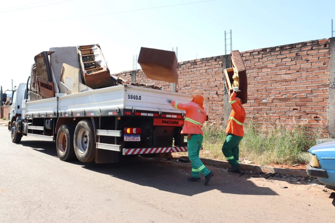 Em 25 dias de Maratona da Limpeza, prefeitura de Goiânia remove 56 mil toneladas de materiais recicláveis