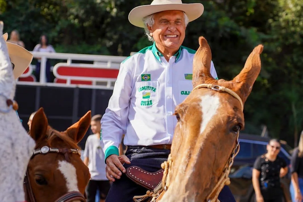 Ronaldo Caiado testa negativo para Covid-19 e retoma agenda pública nesta semana