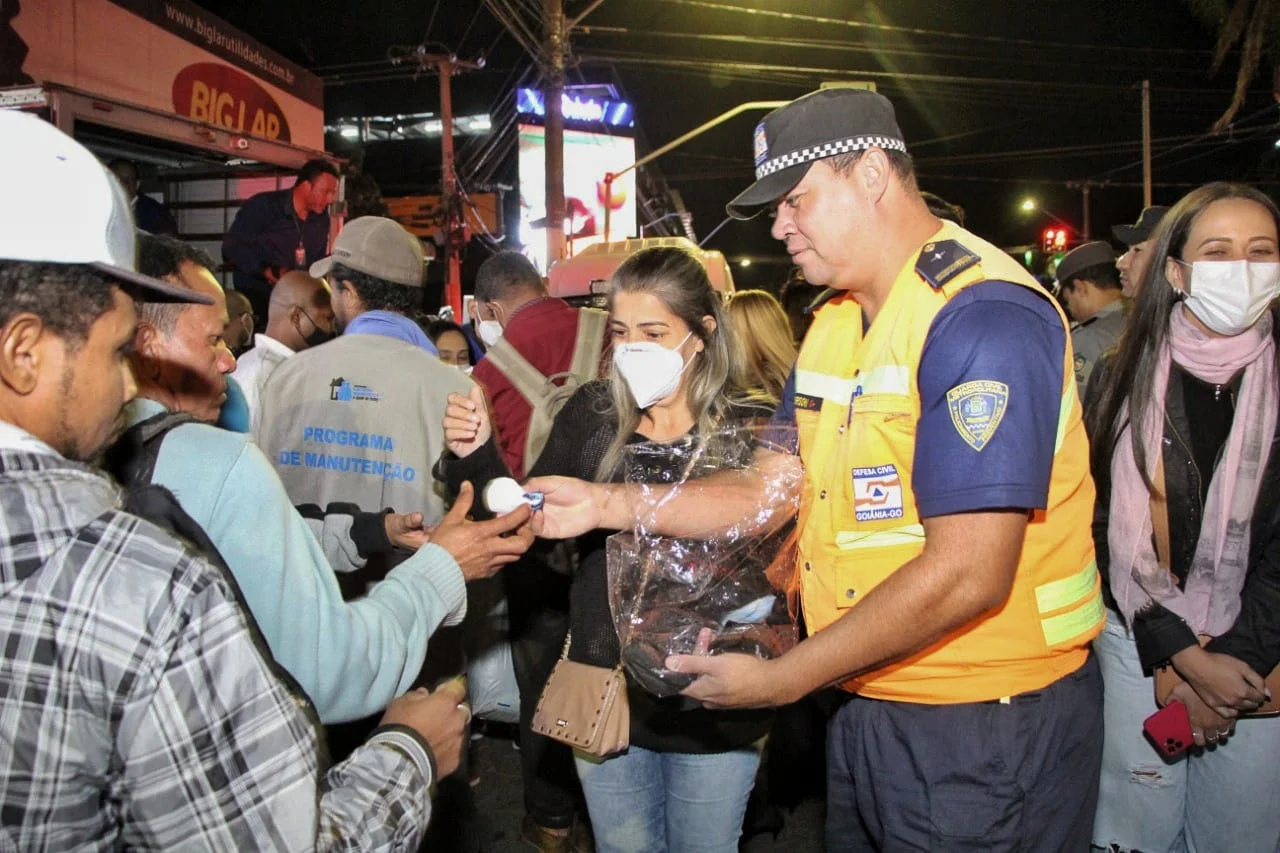 Prefeitura de Goiânia acolhe pessoas em situação de rua para protegê-los do frio