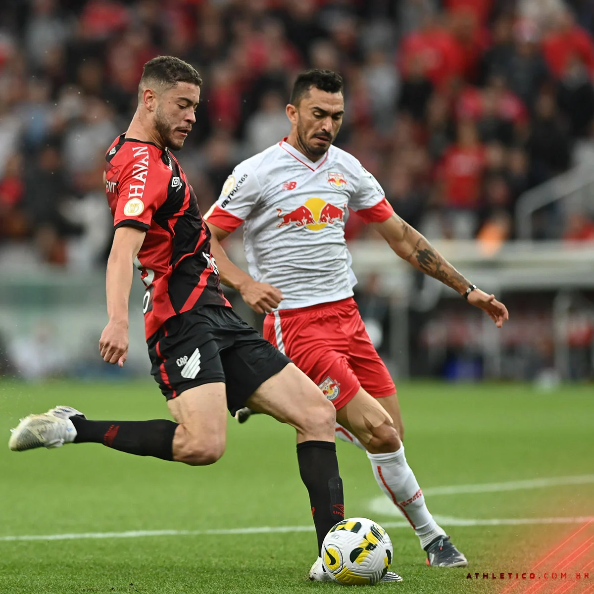 Time misto do Athletico-PR tem início avassalador e goleia Red Bull Bragantino