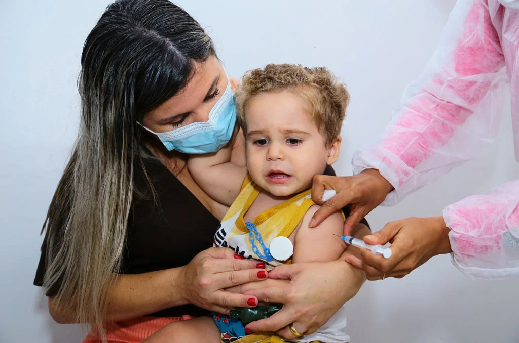 Novo lote de vacina infantil contra Covid-19 chega à Goiás na segunda quinzena de janeiro