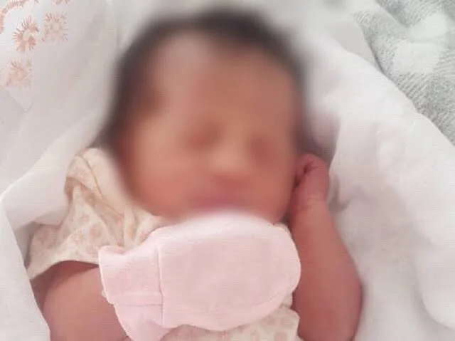 Pai joga própria filha de dois meses pela janela de segundo andar de prédio, no interior de MG