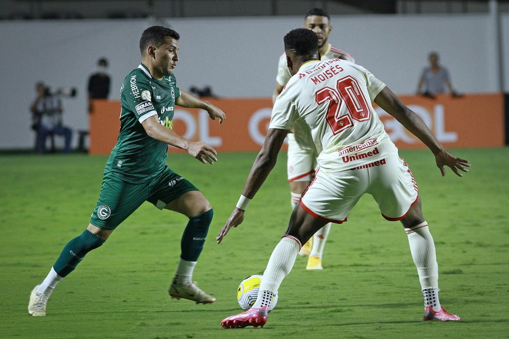 Internacional é superior e vence Goiás no Estádio Hailé Pinheiro em jogo pelo Brasileirão