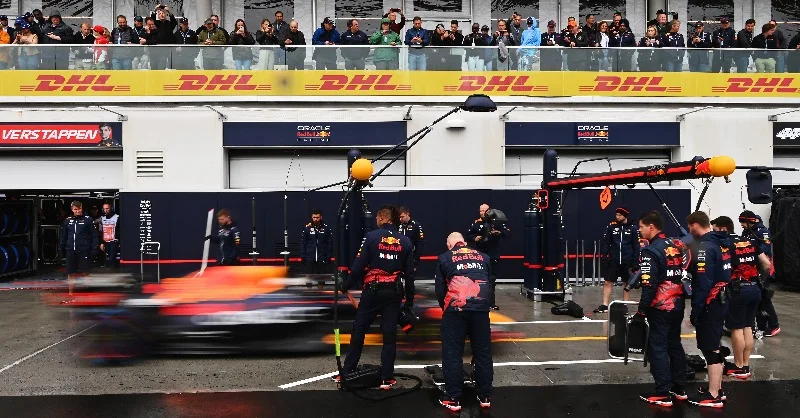 Verstappen crava pole no GP do Canadá de F-1, Alonso é o 2º e Leclerc, só o 19º