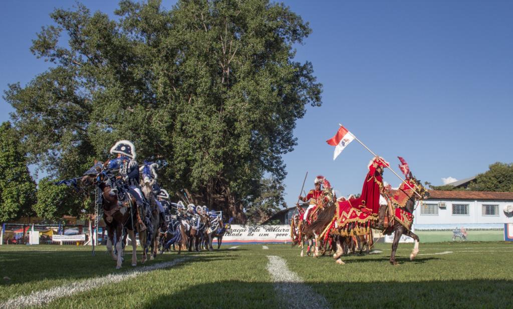 Pilar de Goiás e Corumbá de Goiás recebem as tradicionais Cavalhadas (Foto Victor Ferreira).