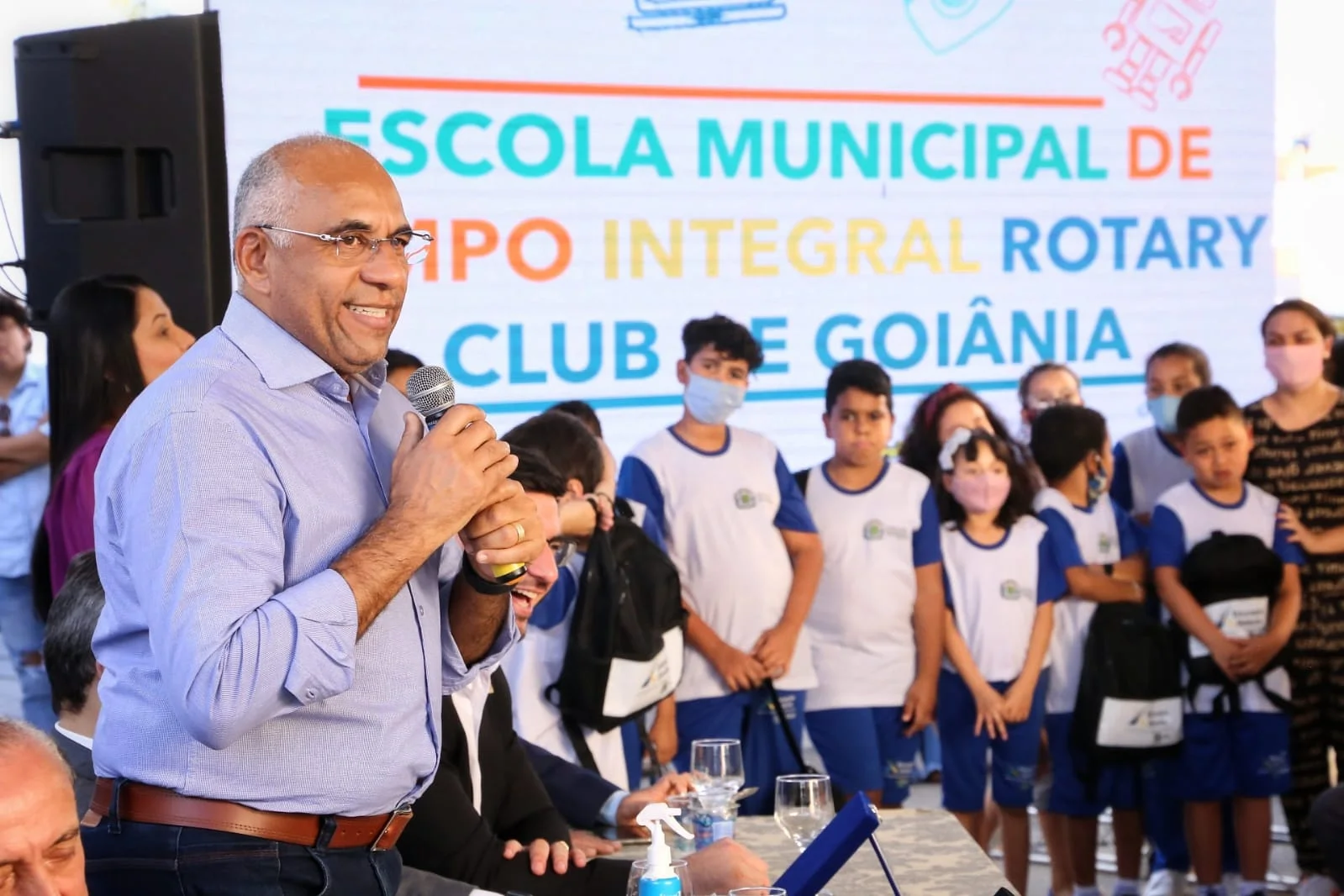 Rogério Cruz inaugura escola de tempo integral e anuncia entrega de mais seis unidades de ensino