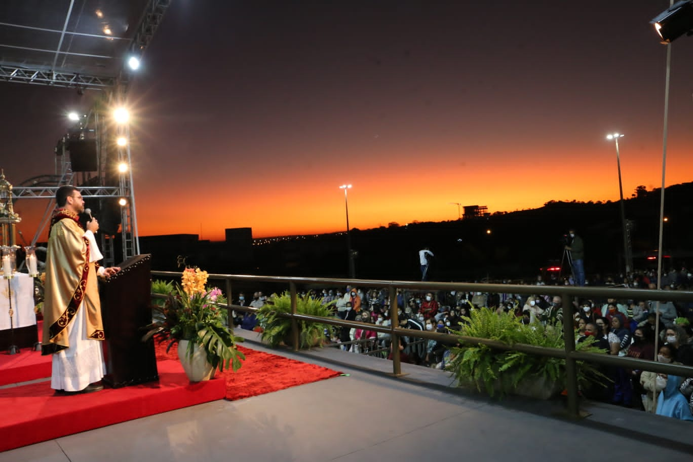 Festa de Trindade recebeu quase 3 milhões de pessoas, aponta Prefeitura