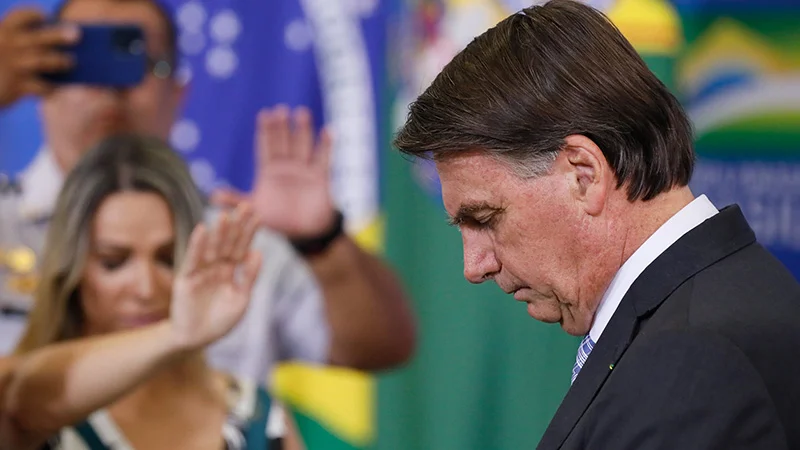 PoderData: cresce rejeição a Bolsonaro entre evangélicos, de 32% para 39%