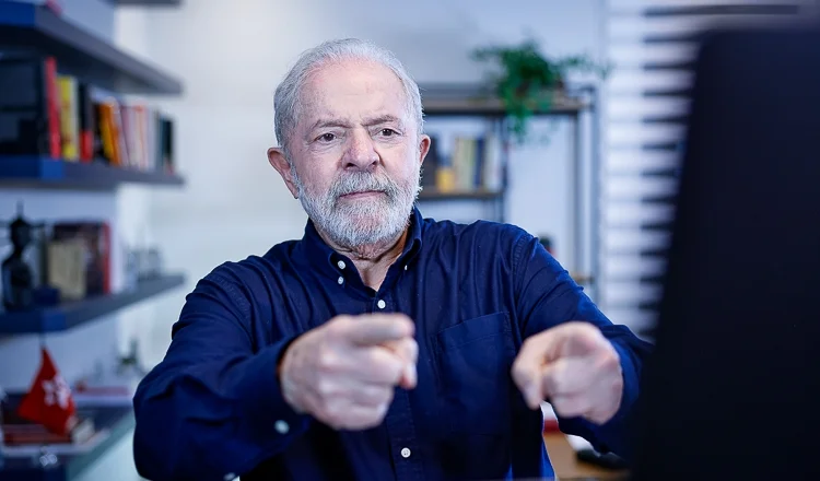 Lula afirma que o PSDB ‘acabou’