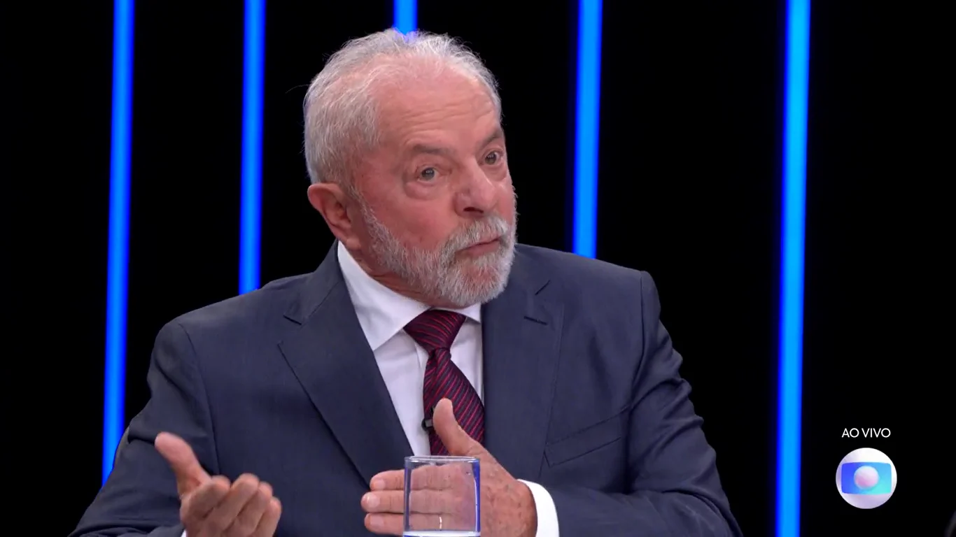 No Jornal Nacional, Lula reconhece que Dilma “cometeu equívocos” durante o segundo mandato  