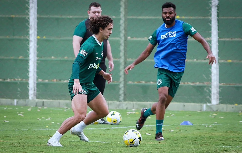 Com Pedro Raul suspenso, Nicolas deve ser o escolhido no Goiás para enfrentar o Botafogo