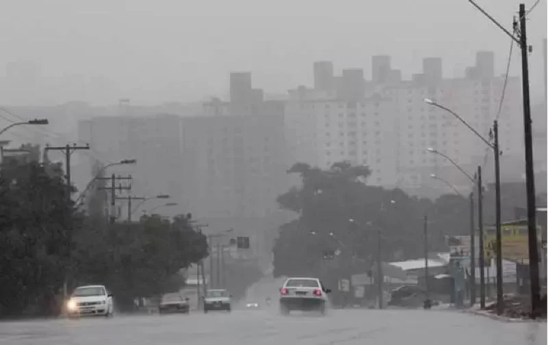 Frente fria deve derrubar temperaturas em Goiás nos próximos dias; Goiânia pode chegar a 15°C 